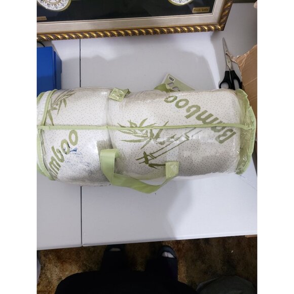 Avalon Home Essentials Bamboo memory foam travel pillow set, 3 pillows - Picture 3 of 6